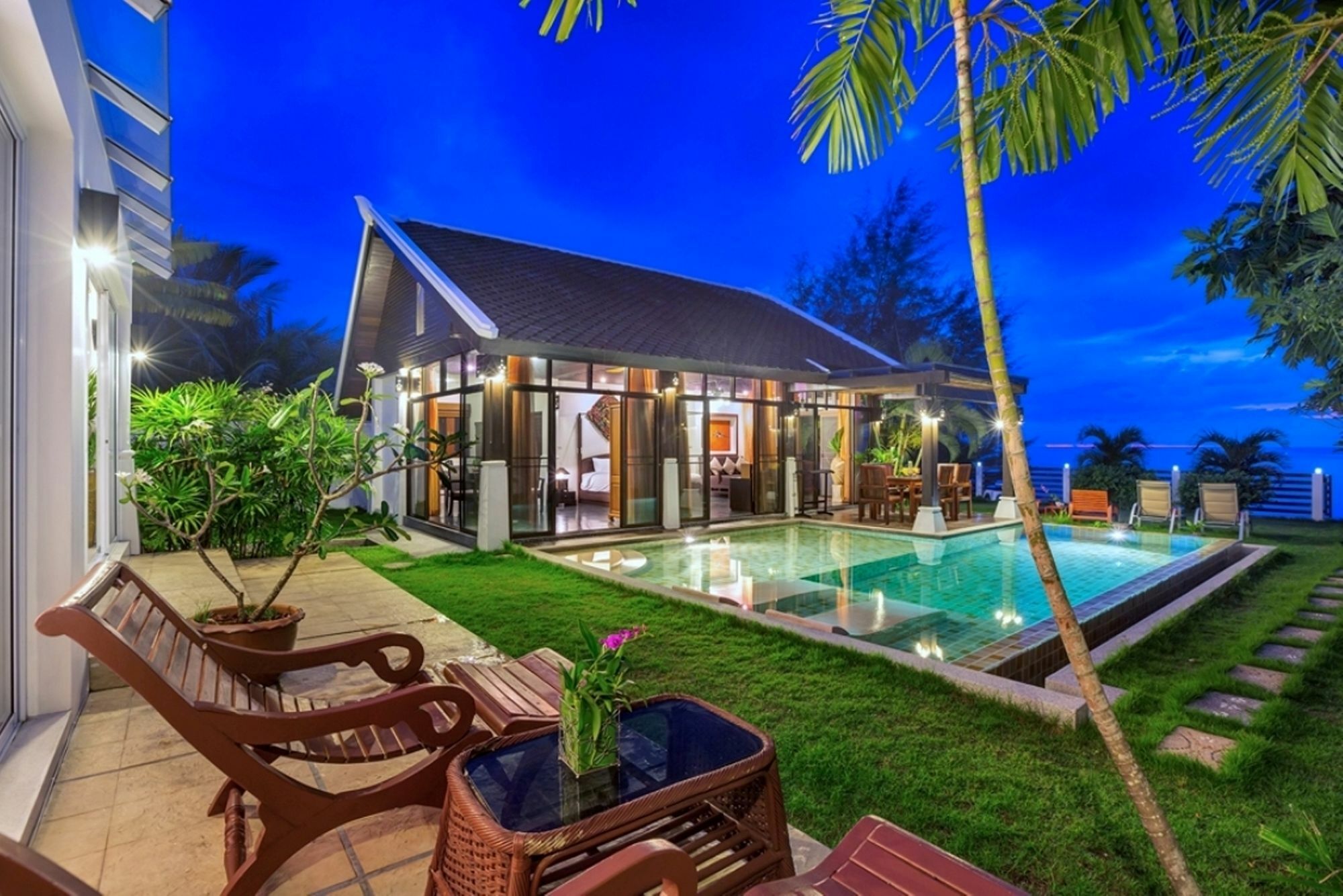 Emerald Sands - Beach Front 4 Bed Pool Villa เกาะสมุย ภายนอก รูปภาพ
